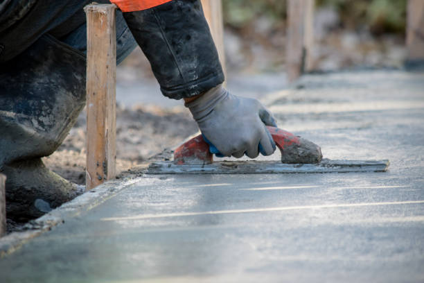  Pitola, CA Concrete contractor Pros
